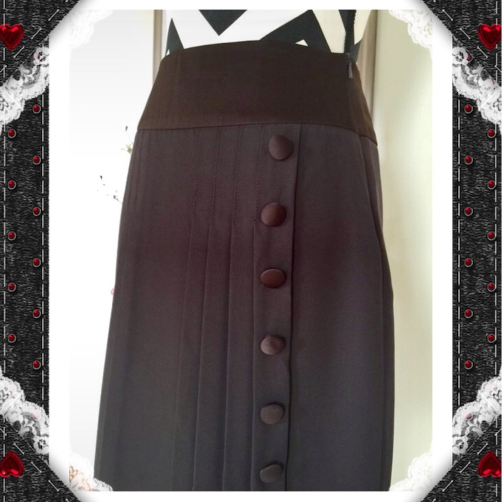Laura Clement Dark Brown Button Pleated Skirt - Picture 4 of 6